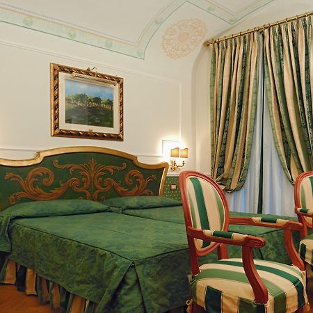 Hotel Giulio Cesare Roma Habitación foto