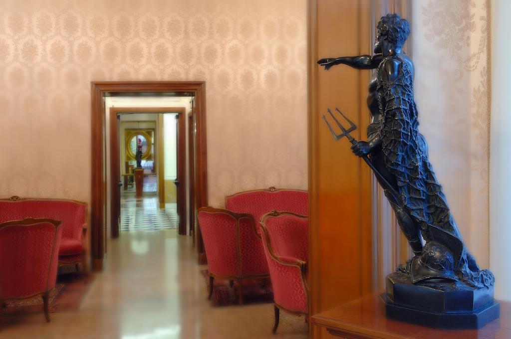Hotel Giulio Cesare Roma Exterior foto